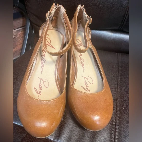 American Rag Miley Cut-out Rounded Toe Wedge Heels - Picture 6 of 9